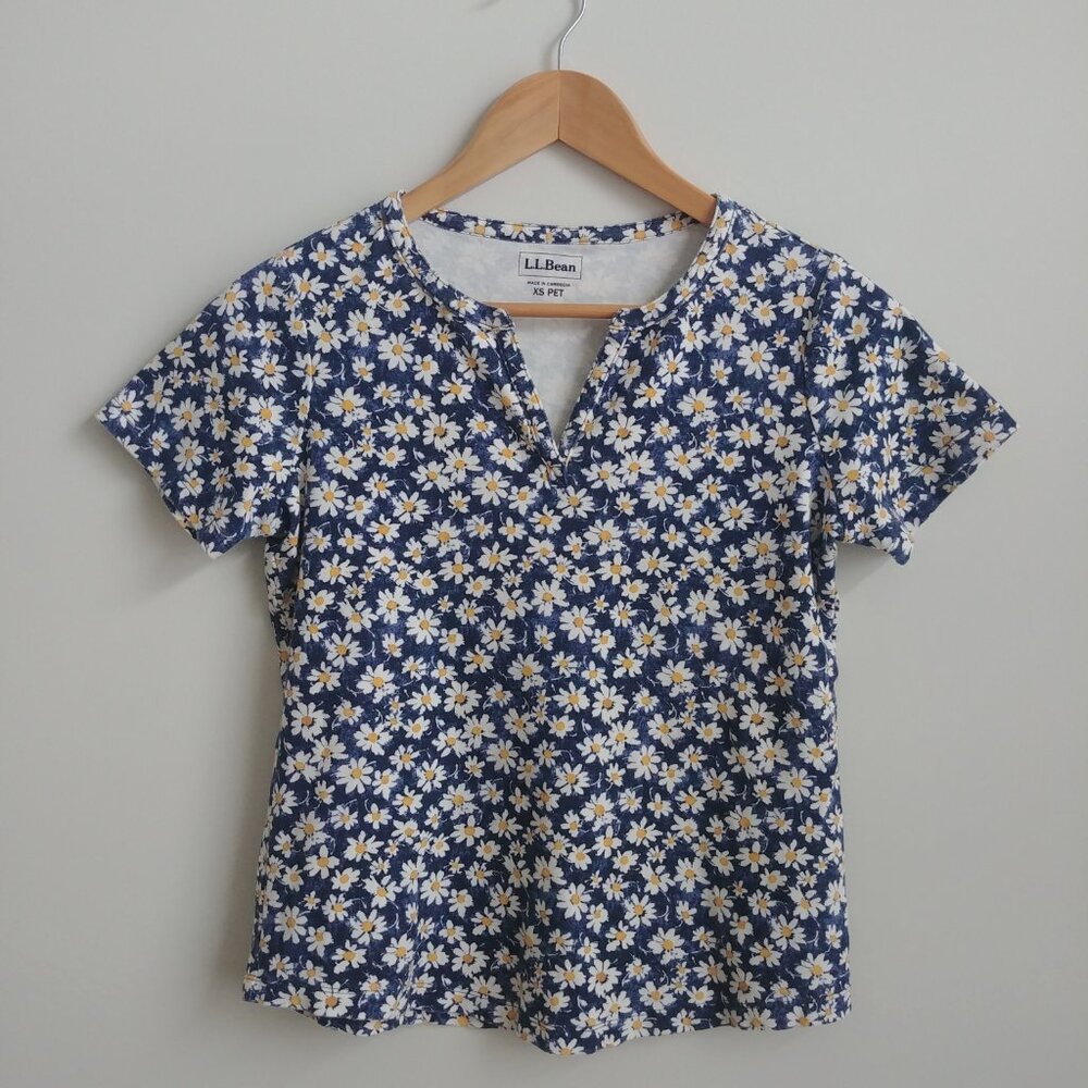 LL Bean 100% cotton daisy print elevated tee top blue white yellow XS Petite